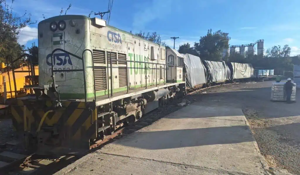 Postobón volvió a transportar sus productos por tren después de cinco años Productos de Postobón movidos por tren