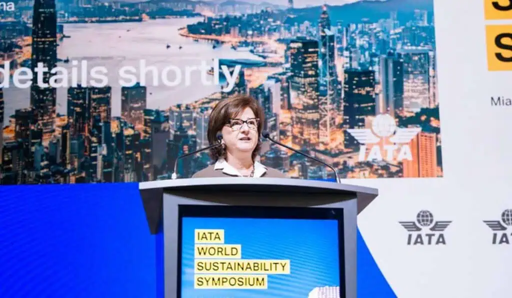 IATA lanzará en 2025 plataforma para conectar a productores de combustible SAF con aerolíneas IATA