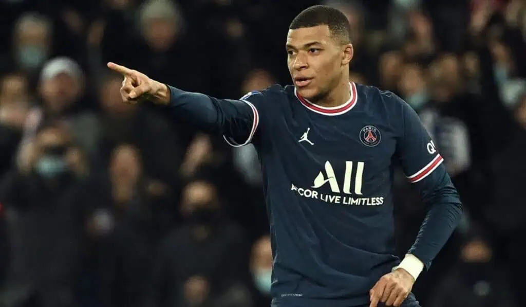 Las consecuencias al PSG por no pagar millonaria deuda con Mbappé Deuda del PSG con su exjugador Kylian Mbappé