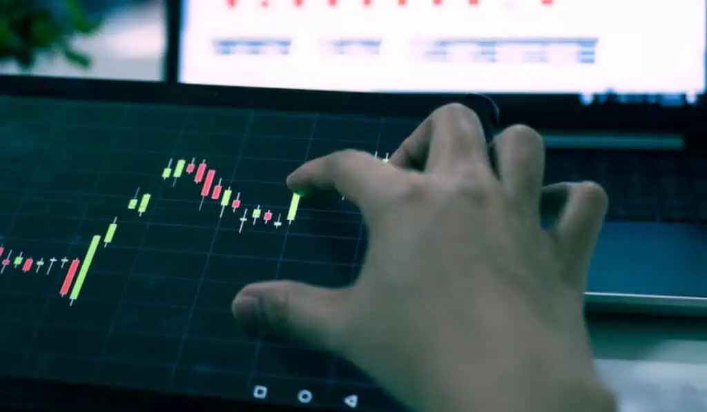 Premercado | Resultados de Netflix, tensiones arancelarias y Davos: qué mueve los mercados Mercado