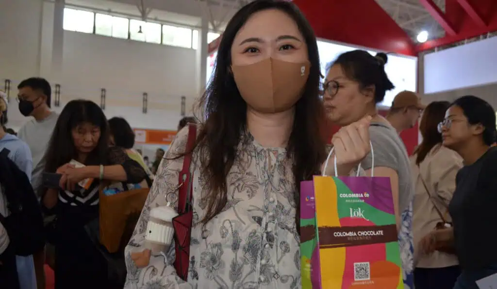 Colombia apuesta por aumentar exportaciones de carne y café a China; entrará a la nueva Ruta de la Seda China fuerte comprador de café de Colombia