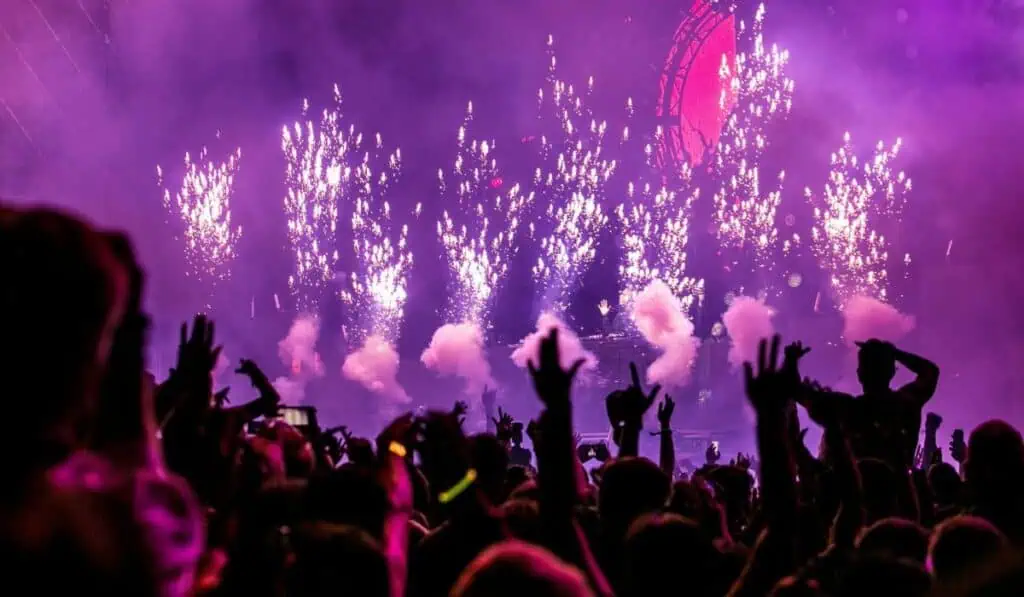 Ferias tributarias, sobretasa bomberil y eventos masivos: así se ha movido el recaudo de impuestos en Bogotá Shakira en Latinoamérica: Consejos para prevenir estafas al comprar las entradas