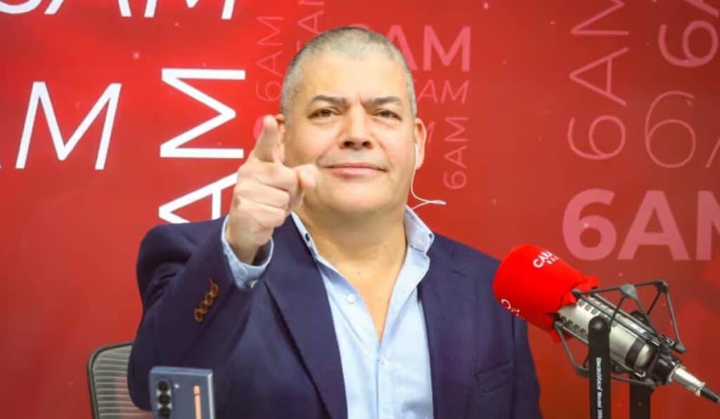 Gustavo Gómez Caracol Radio