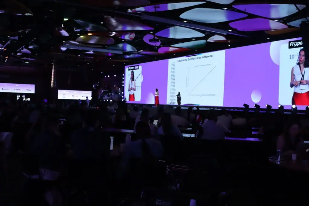 Más de 30 pódcast sobre emprendimiento generó Conexión: Entrepreneur Summit Más de 30 pódcast sobre emprendimiento generó Conexión: Entrepreneur Summit
