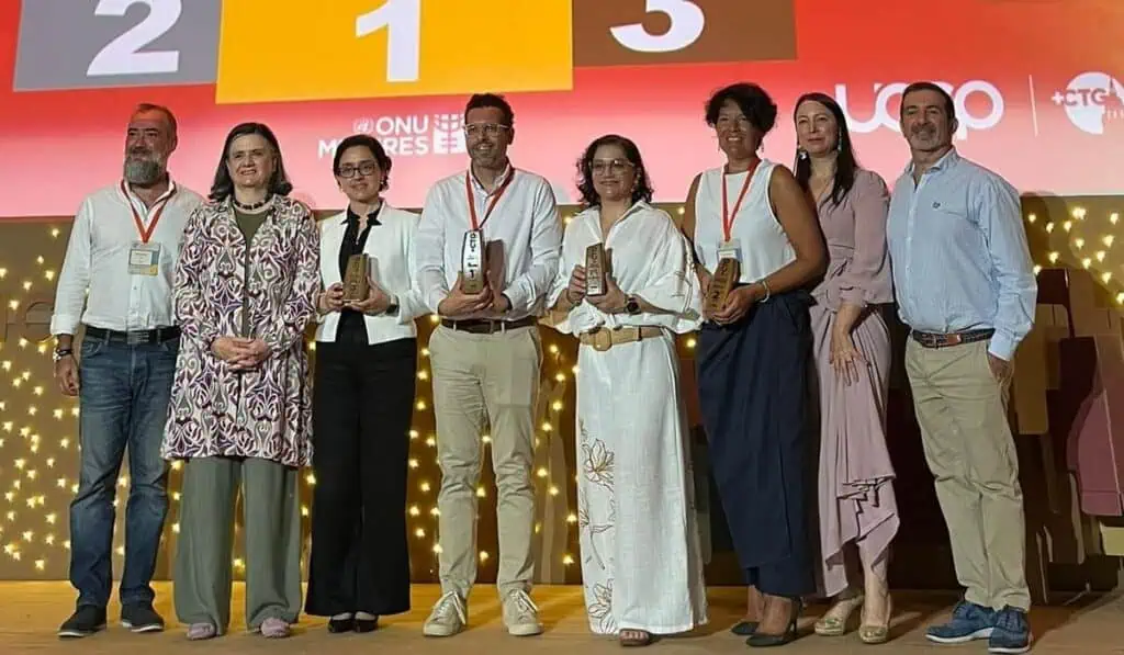 Postobón obtiene nuevo reconocimiento de sostenibilidad; celebra 120 años de historia Premio Scopen Postobón