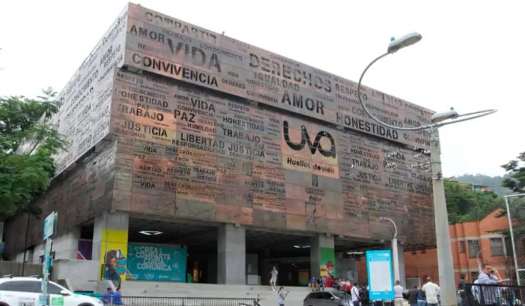 Colombia arrasó en los Premios de Arquitectura Rogelio Salmona con proyectos de Antioquia UVA en Medellín
