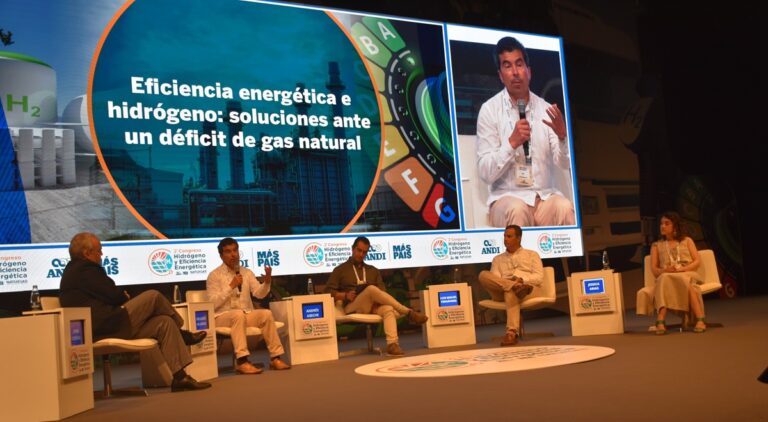 CREG dejará en firme la contratación de gas en Colombia por menos de un año