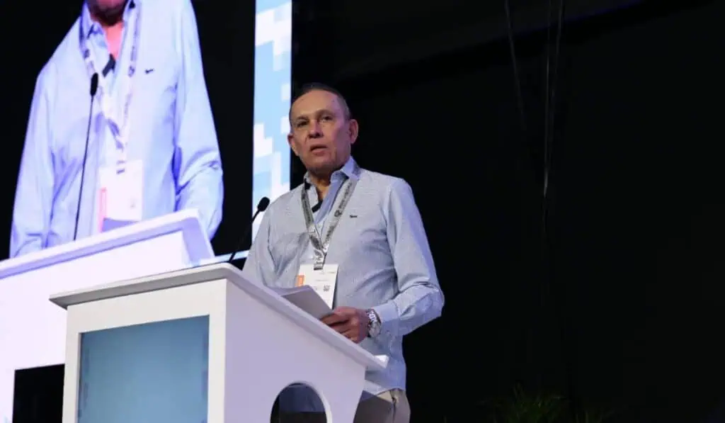 Presidente de Congreso se va contra reformas de Petro: No reconocen realidad del país Cotelco