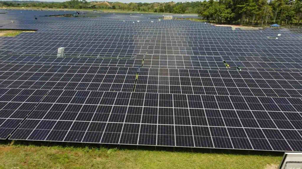 Energía solar, eólica, junto con petróleo y gas, serán las principales fuentes energéticas en 2050 Parque de energía solar. Imagen: Ecopetrol
