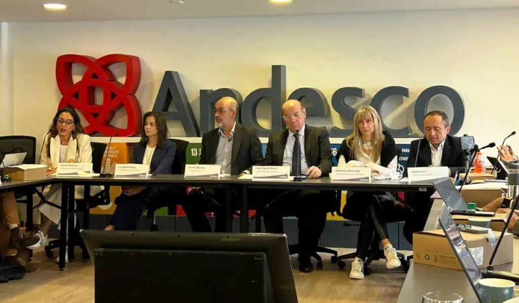 Gremios de energía alertan por situación energética en Colombia y presentan hoja de ruta para atenderla Andesco