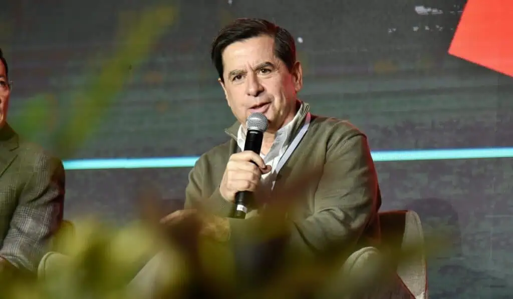 Gustavo Bolívar: "El plan de gobierno de Petro no se cumplirá, pero habrá avances" MinInterior
