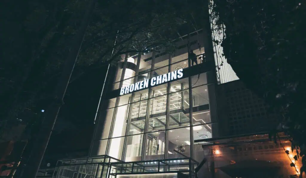 Bogotá estrena la nueva sede de Broken Chains: El principal partner de Nike y Jordan Broken Chains inagura nueva tienda en Bogotá