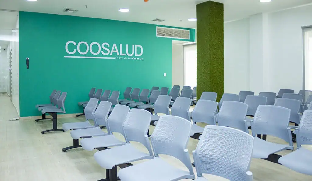 Petro pide a la Fiscalía investigar a Junta Directiva de EPS Coosalud: Miembros exigen rectificación al presidente EPS Coosalud
