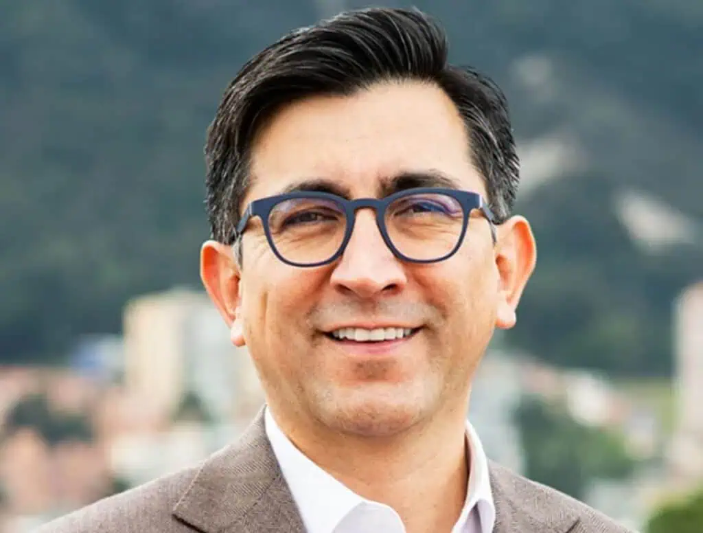 ETB ya tiene nuevo presidente: será el exministro Diego Molano Vega ETB tiene nuevo presidente: será el exministro Diego Molano Vega
