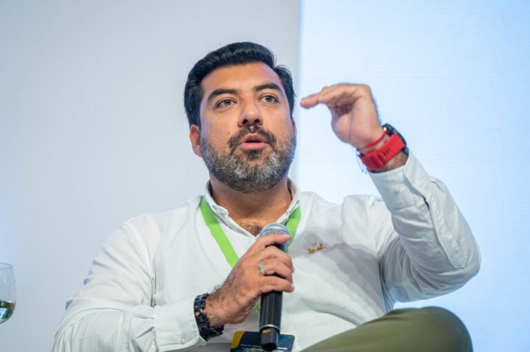 Exviceministro Javier Campillo se va contra decisiones antitécnicas de Gobierno Petro