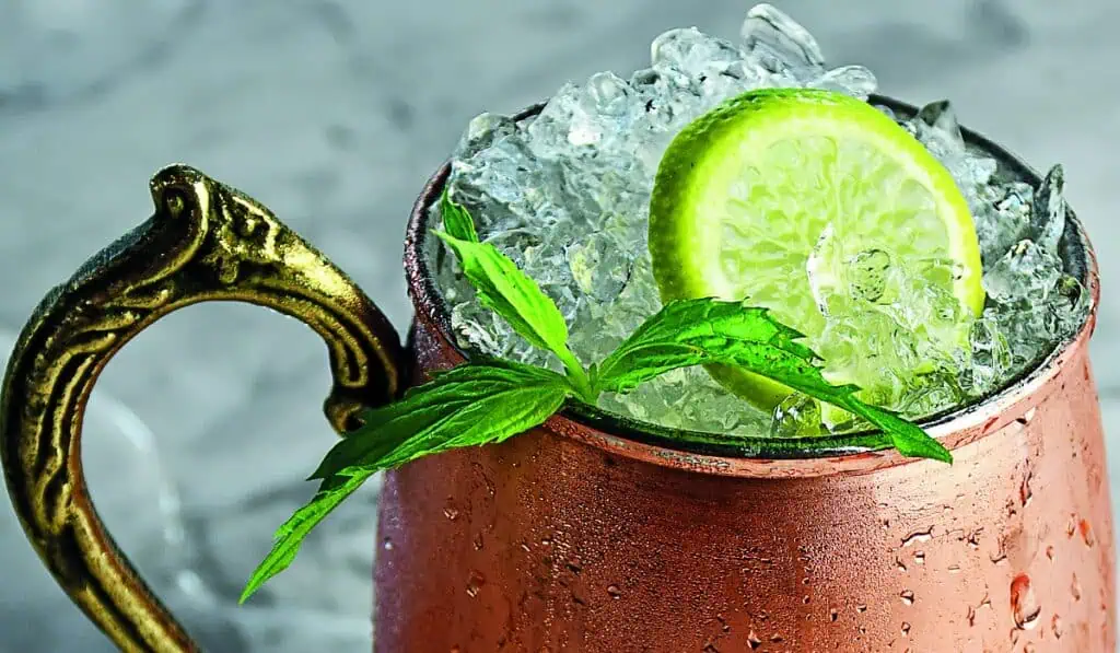 Los cinco cócteles que serán tendencia para celebrar el Año Nuevo en Colombia Moscow Mule