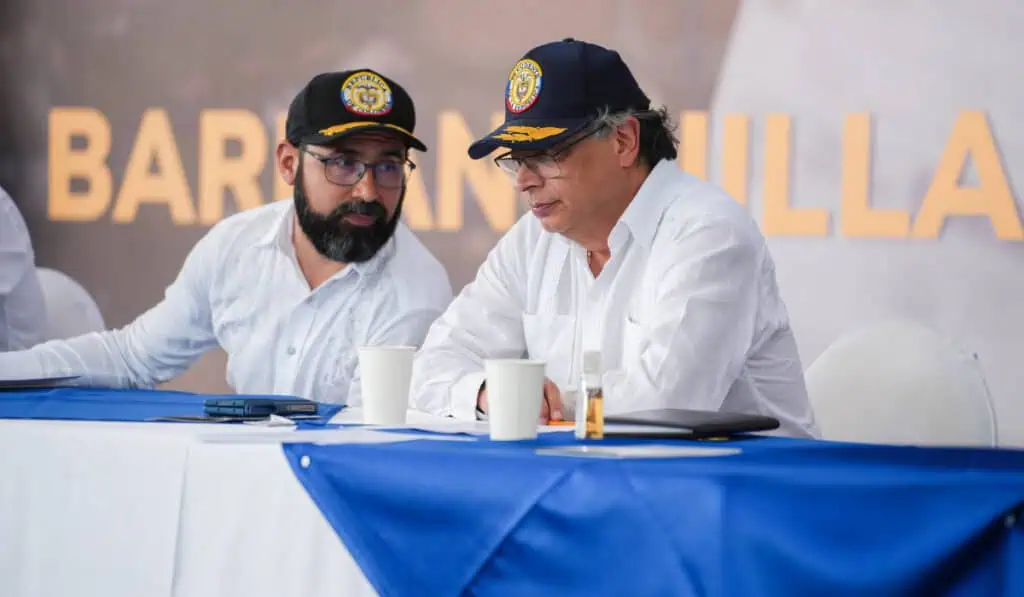 Petro anuncia cambios en precios en bolsa de energía; critica a intermediarios Situación energética y de tarifas en ColombiaSituación energética y de tarifas en Colombia