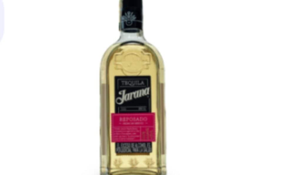 Tequila Jarama que vende Tiendas D1