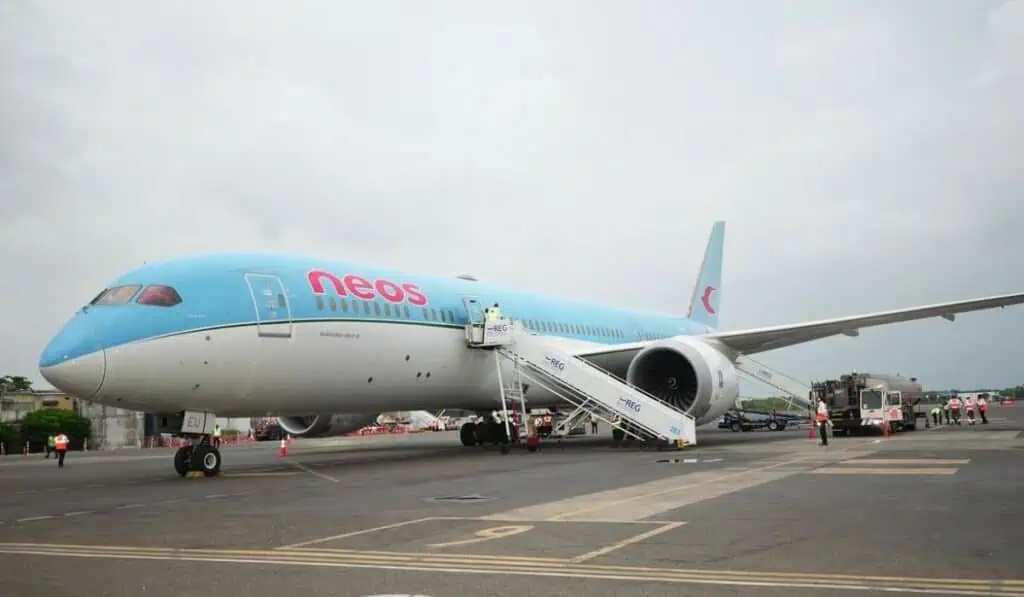 Comienza ruta directa entre Milán y Cartagena: Así es Neos, la nueva aerolínea italiana en Colombia Aerolínea italiana Neos