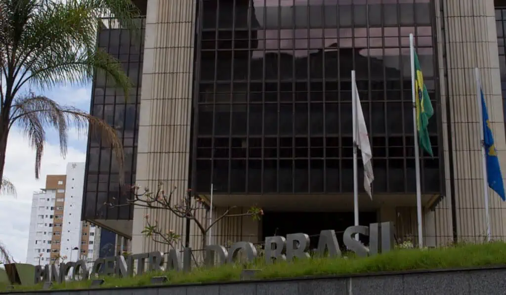 Real brasileño acumula la mayor caída de 2024 entre las 31 monedas analizadas por Bloomberg Banco Central Brasil