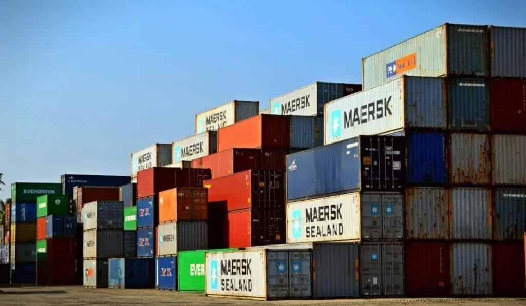 Importaciones de Colombia crecieron 10 % en 2025 impulsadas por el sector manufacturero Importaciones de Colombia