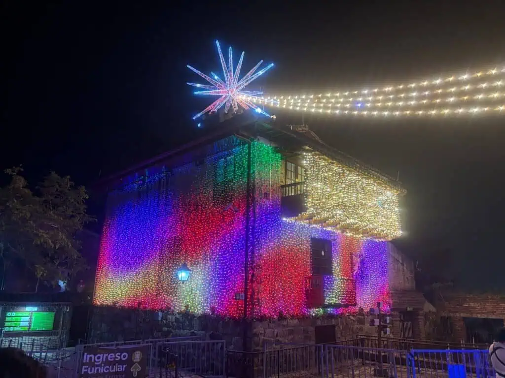 ¿Cuánto cuesta ver el alumbrado navideño del Cerro de Monserrate? Monserrate