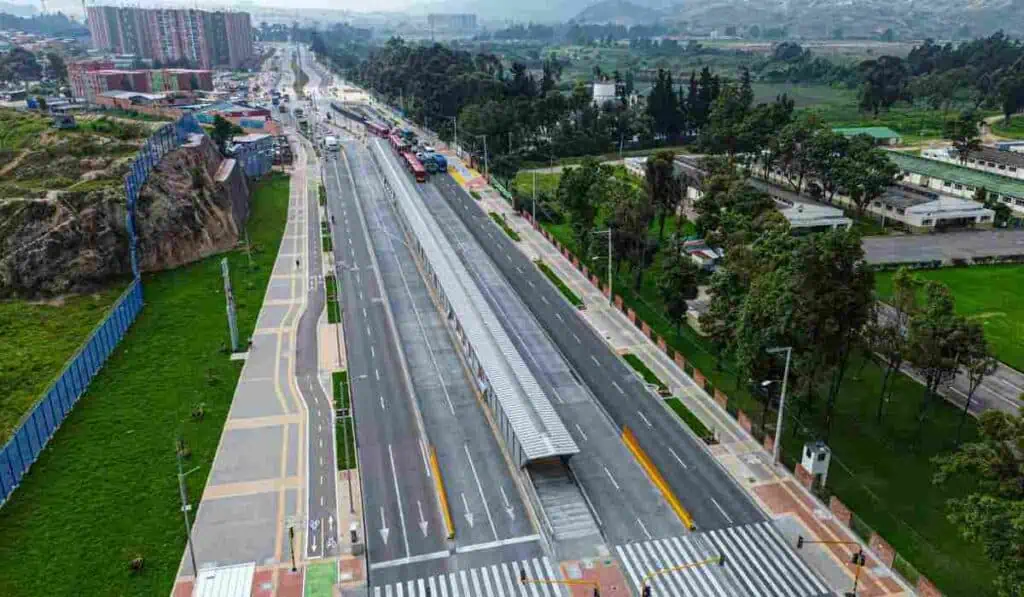 Galán entregó megaobra de TransMilenio más grande que se ha construido en los últimos años Ampliación de la mega obra de la Caracas Sur