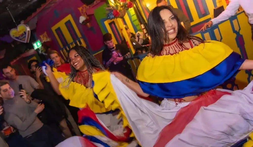 Asobares Colombia presenta su apuesta de entretenimiento nocturno en Fitur 2025 Asobares en Fitur