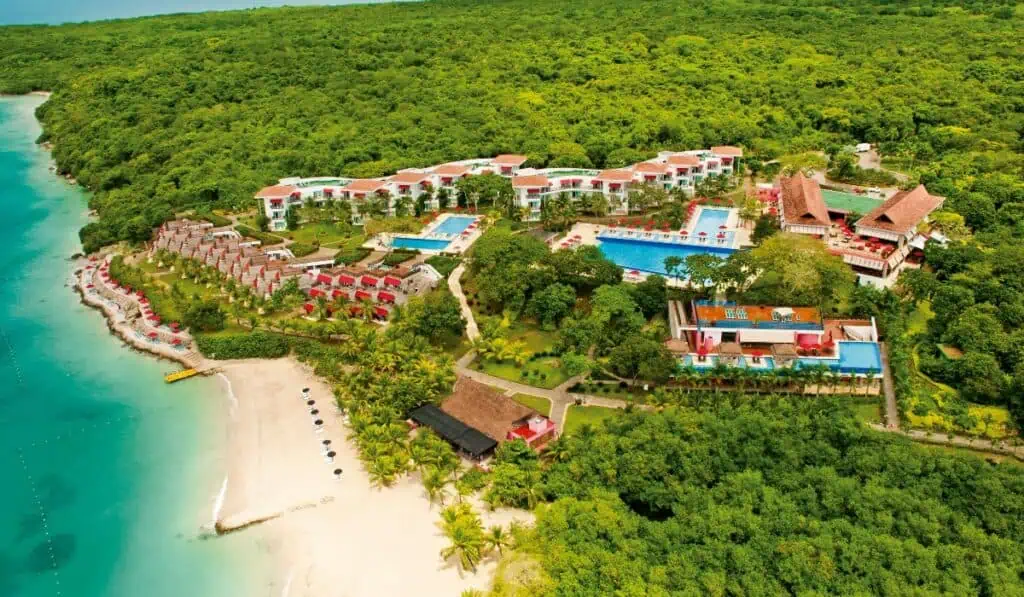 Del Caribe al Pacífico: estas son las islas paradisiacas de Colombia Decameron Barú, en Cartagena.