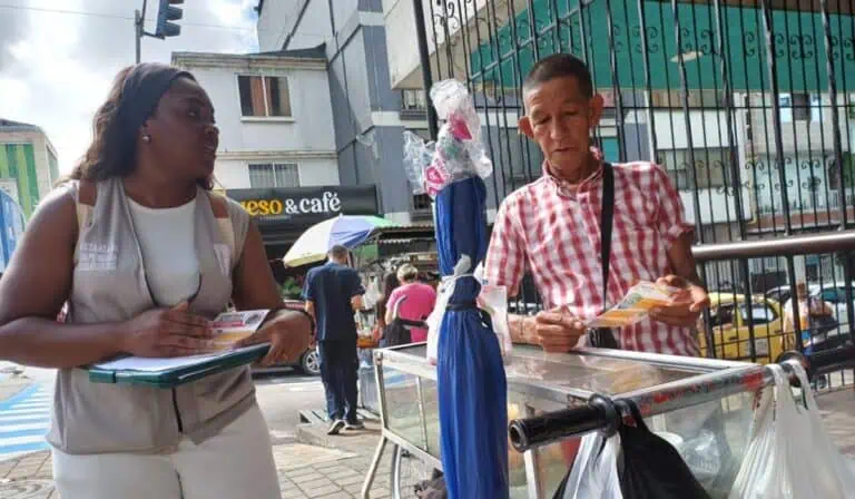 mesada extra de pensión en Colombia