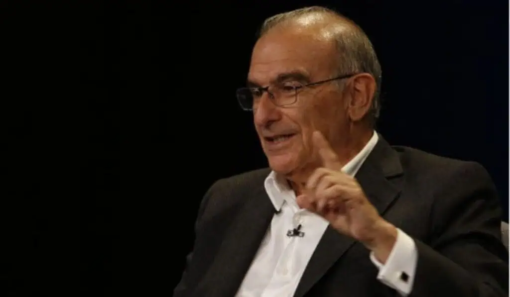 Humberto de la Calle renunció al Senado de la República: ¿Será candidato presidencial? Humberto de la Calle renunció como senador de la República