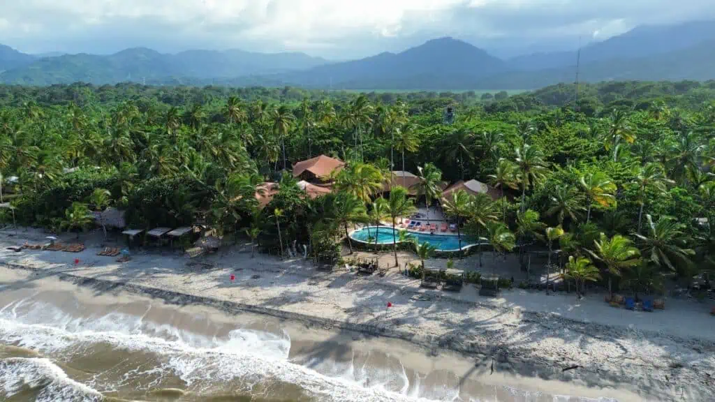 Masaya Tayrona, el nuevo hostel & beach club para parejas y nómadas digitales en el Caribe colombiano Parque Tayrona