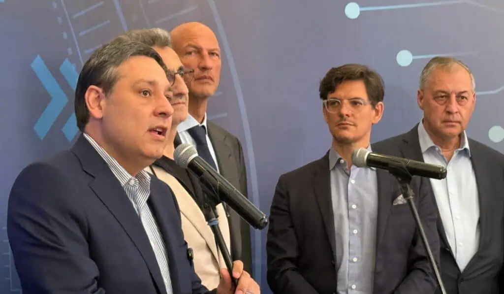 Mauricio Lizcano renuncia como ministro de las TIC en el primer cambio del gabinete Petro en 2025 Mauricio Lizcano, ministro de las TIC.
