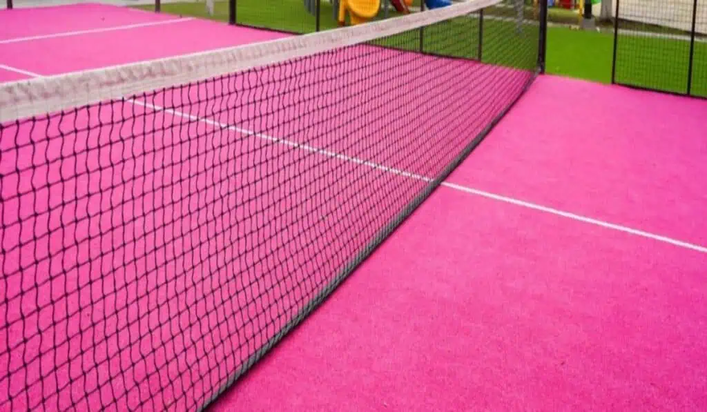 Nueva cancha de pádel rosa en Medellín se inauguró: ¿Cuál es su objetivo? Padel rosa