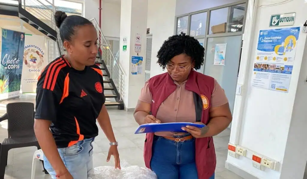 Haga cuentas: Si tiene este salario en Colombia está a punto de ver un nuevo descuento Gobierno Petro emitió un documento que obliga a empresas a hacer cambios en contratos de miles de trabajadores