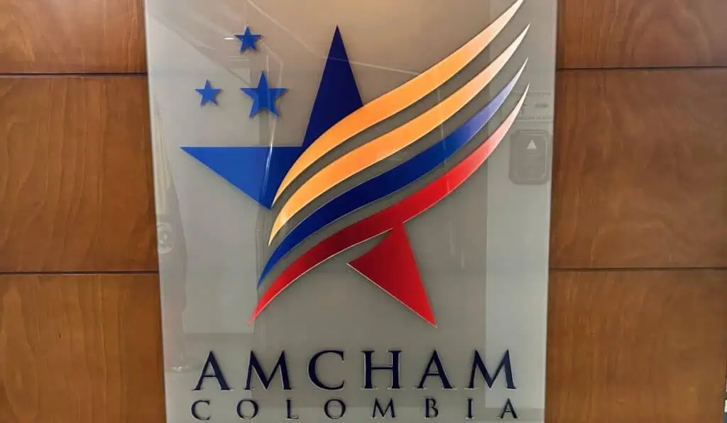 AmCham explica sanciones de Trump contra Petro y Colombia; tema bancario tiene repercusiones adicionales AmCham explica sanciones de Trump contra Petro y Colombia; tema bancario tiene repercusiones adicionales