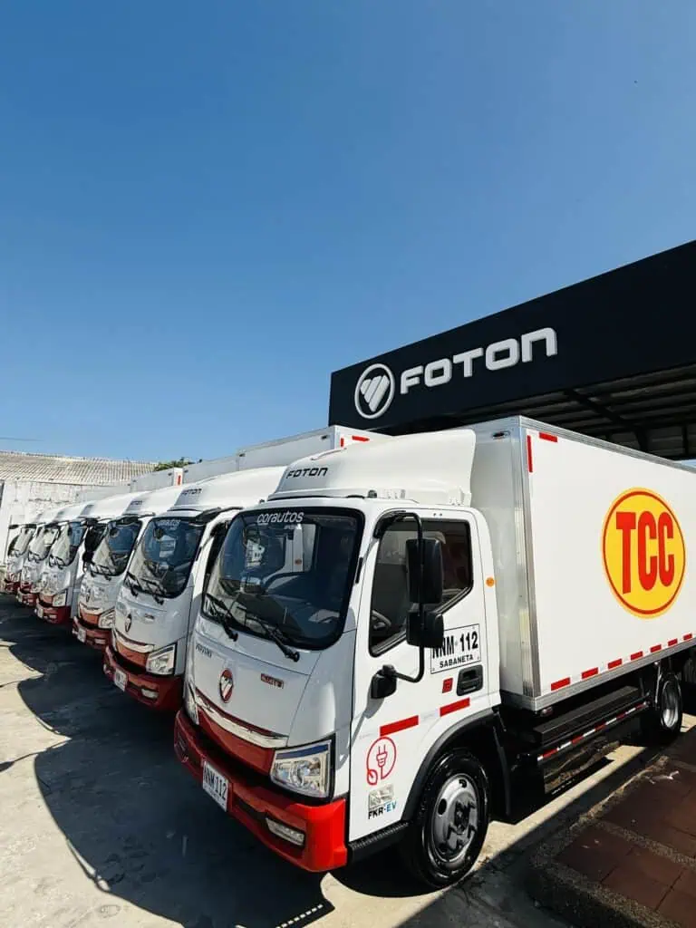Empresa de carga empezó a incorporar camiones 100 % eléctricos en Colombia
Camiones eléctricos de TCC. Foto: cortesía Foton.