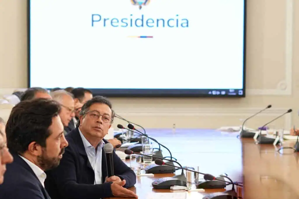 Esta es la billonaria cifra que dejará de recaudar el gobierno Petro en 2025, dice informe del Banco de Bogotá Recaudo tributario