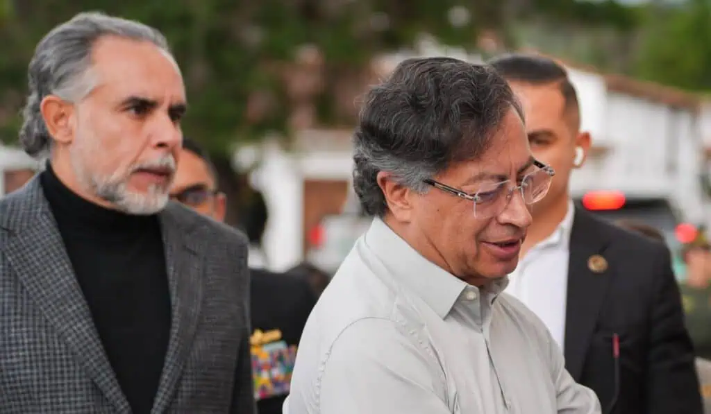 Consulta popular Vs. mini reforma: se agudiza pulso entre Petro y Partido Liberal por agenda laboral reforma laboral en Colombia