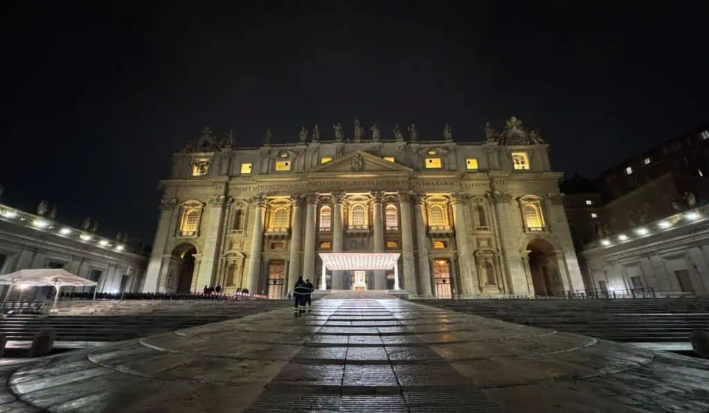 Lista la hora de la primera votación para la elección del Papa: Así se puede seguir elección del Papa