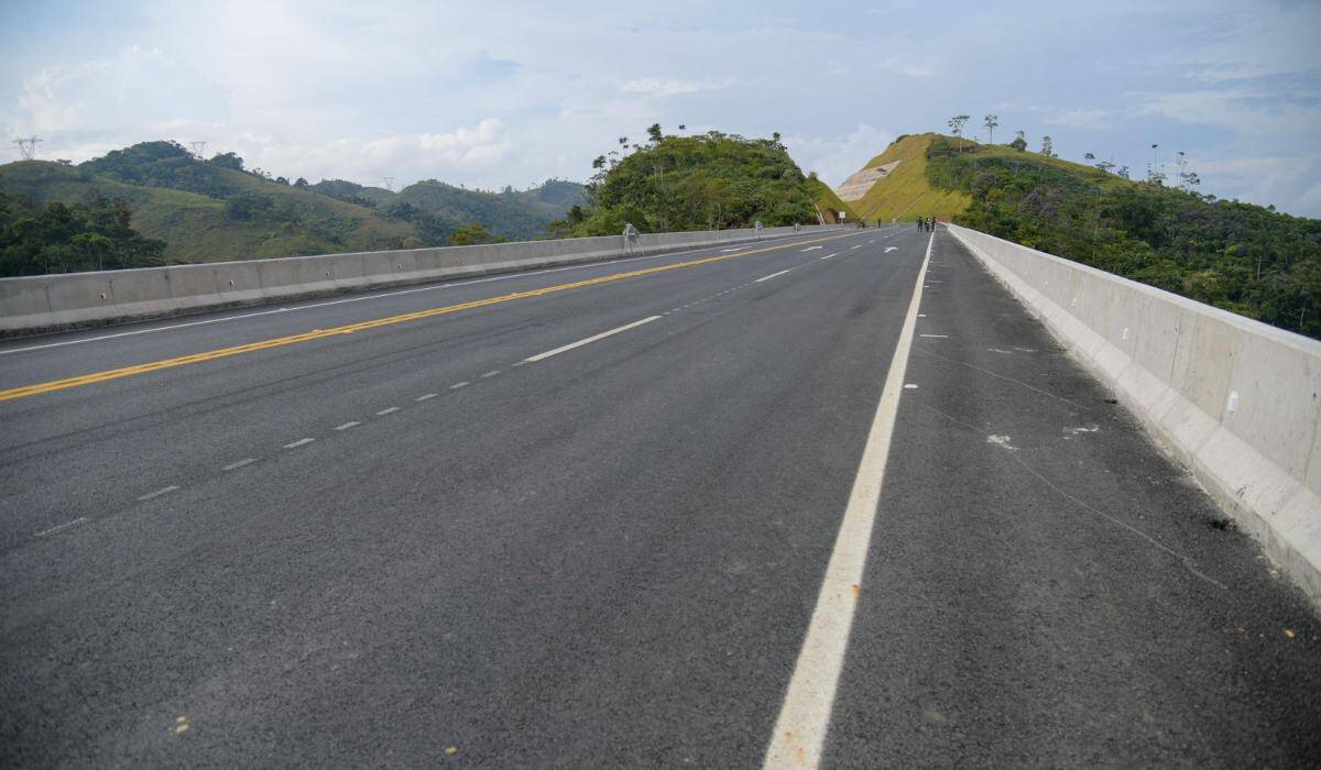 Autopista Río Magdalena 2
