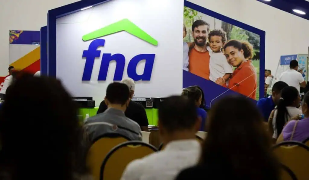 Este es el requisito para aplicar a crédito de vivienda con el FNA si está reportado en Datacrédito Créditos que otorga el FNA para que cumpla el sueño de tener vivienda propia