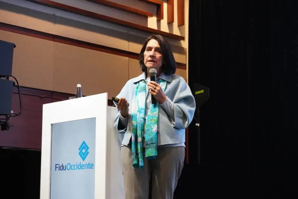Codirectora Acosta del BanRep: desbalance fiscal es ahora un problema estructural Desbalance fiscal