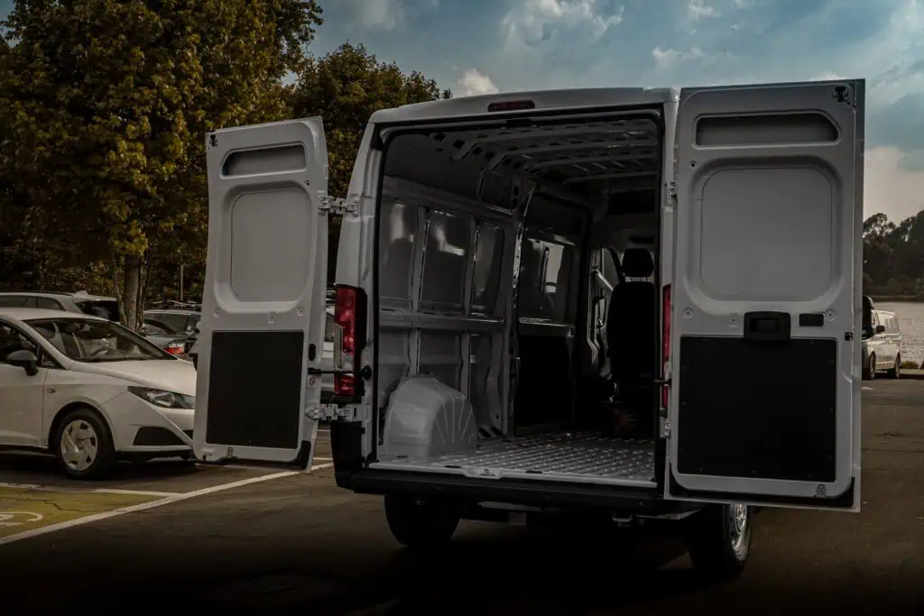 Así es la nueva camioneta Boxer de Peugeot: Este es su precio en Colombia Peugeot