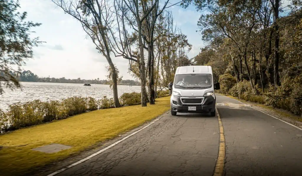 Así es la nueva camioneta Boxer de Peugeot: Este es su precio en Colombia Peugeot Boxer
