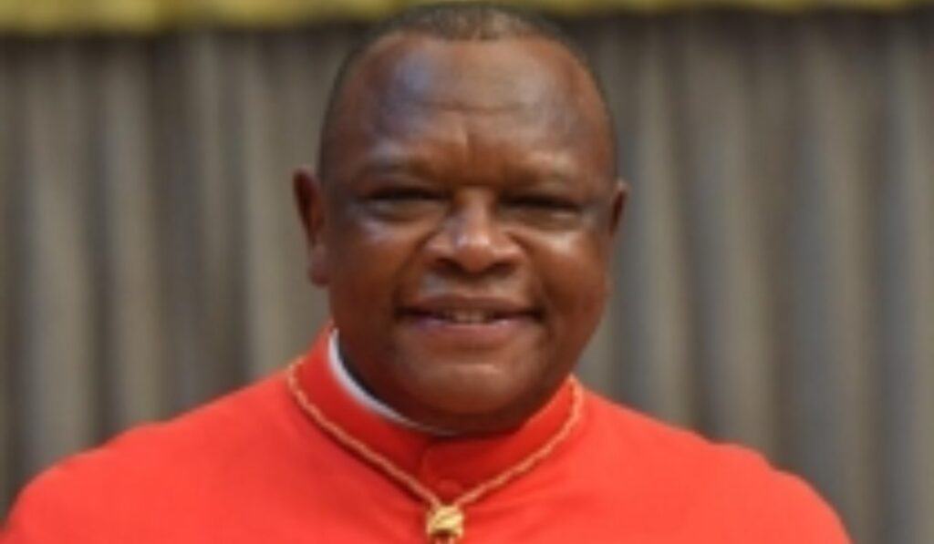 Fridolin Ambongo Besungu, presidente del episcopado africano.
