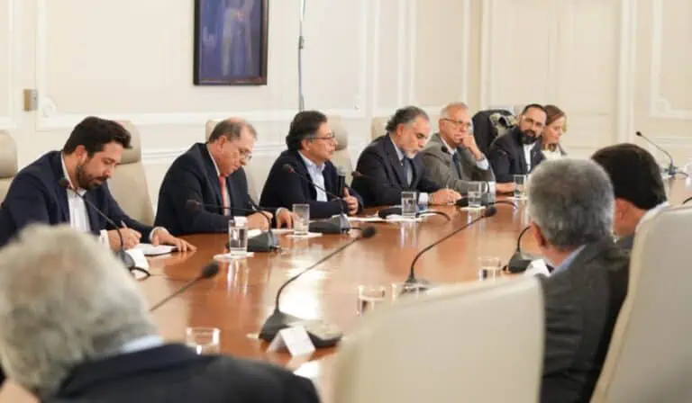 'Papá Pitufo' fue mencionado en consejo de ministros