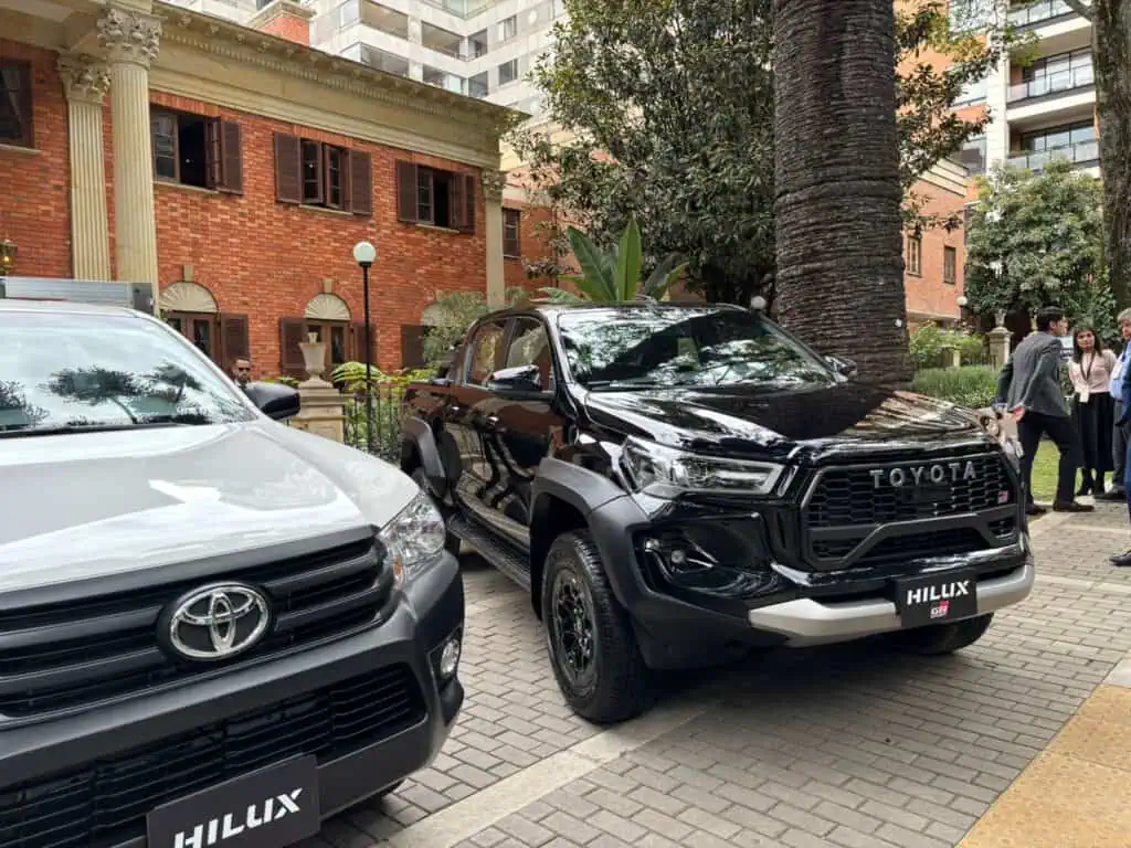 Toyota presentó novedad negativa en el mercado por aranceles: Tuvo caída grande Toyota Hilux GR-S 2025