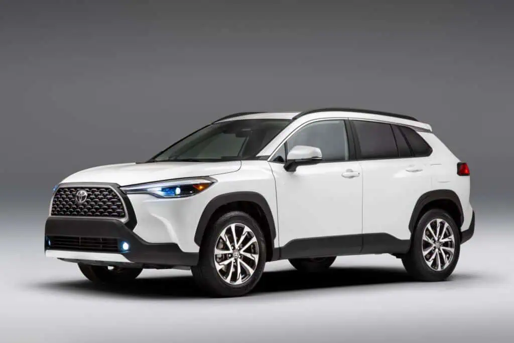 Este es el top 10 de los vehículos más vendidos en Colombia durante el primer semestre de 2025 Toyota Corolla Cross (5a. generación):