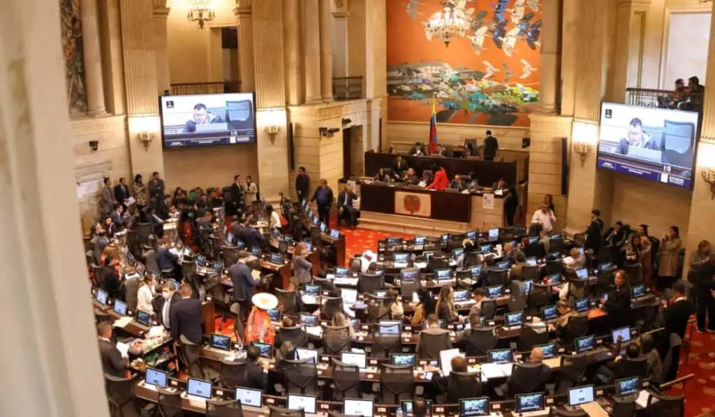 Avanza el debate de la reforma a la salud en sesiones extras del Congreso Reforma a la saludl